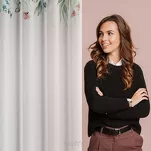 Zasłona na przelotkach 140x250 RISA biała z etaminy drukowana wzorem ciemno różowych polnych kwiatów - 10