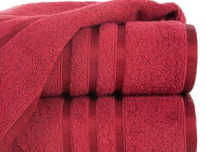 Ręcznik bawełniany 70x140 MADI czerwony z błyszczącą bordiurą w pasy