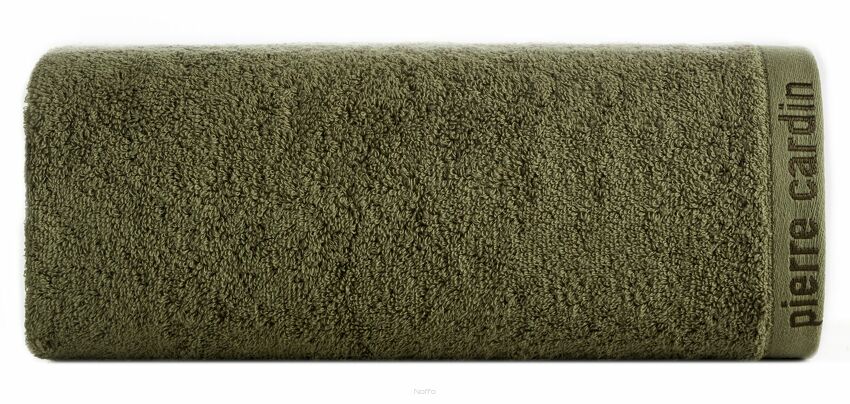 Ręcznik 30x50 EVI Pierre Cardin ciemna oliwka zdobiony bordiurą w kolorze ręcznika z logo marki 430 g/m2