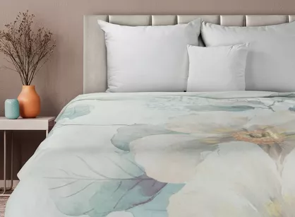 Koc 150x200 ALINE niebieski z wzorem pastelowych kwiatów z kolekcji Premium