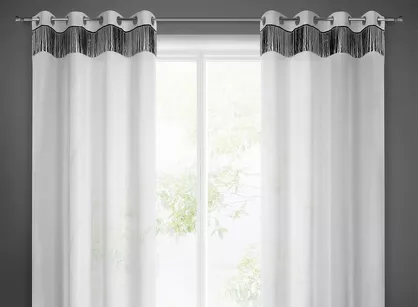 Firana na przelotkach 140x250 JASPER biała z etaminy z połyskującym czarnym pasem cekinów