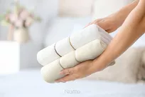 Ręcznik bawełniany 70x140 SUZI kremowy z kontrastującą stebnowaną bordiurą w delikatne paseczki - 5