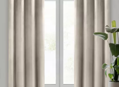 Zasłona na przelotkach 140x250 MELANIE welwetowa beżowa o aksamitnej strukturze