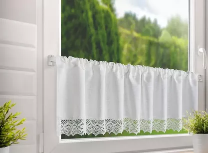 Zazdrostka gotowa w tunelu 150x30 CLARIE biała z bawełny zdobiona koronką