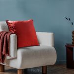 Poszewka welwetowa 60x60 GAJA 2 jednokolorowa czerwona obszyta lamówką - 2