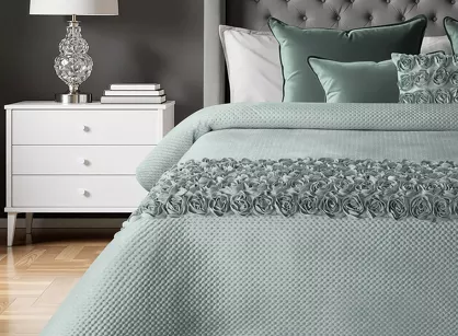 Narzuta welwetowa 220x240 ROSES Eva Minge miętowa z pasem róż 3D