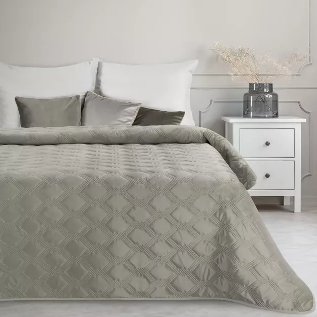 Narzuta welwetowa 220x240 SOFIA 5 srebrna pikowana hot press w geometryczny wzór