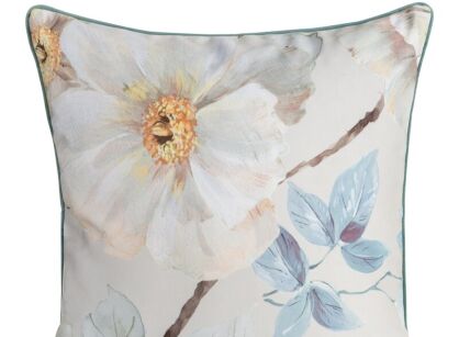 Poszewka welwetowa 60x60 ALINE niebieska z wzorem pastelowych kwiatów obszyta lamówką z kolekcji Premium