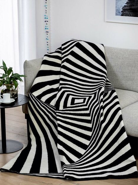 Koc bawełniany 150x200 1707-1 biały czarny efekt 3D wykończony szydełkiem