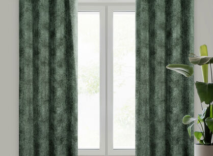 Zasłona na przelotkach 135x250 ALETA ciemna zieleń jednokolorowa z szenilu