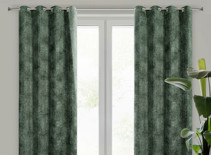 Zasłona na przelotkach 135x250 ALETA ciemna zieleń jednokolorowa z szenilu