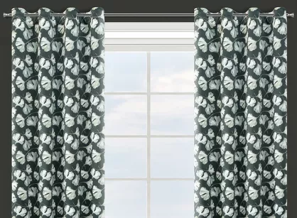 Zasłona gotowa na przelotkach 140x250 AIDA zaciemniająca ciemna zieleń z motywem liści miłorzębu Design 91