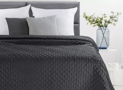 Narzuta welwetowa 200x220 SOFIA 4 czarna pikowana w dużą gęstą jodełkę