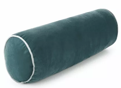 Poduszka dekoracyjna wałek 15x45 GAJA 5 ciemny niebieski z welwetu z kontrastującą lamówką