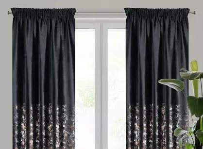 Zasłona na taśmie MARIELA welwetowa czarna z szampańskim nadrukiem