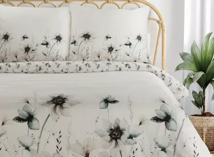 Pościel z satyny 140x200 PREMIUM 22 biała z wzorem szarobeżowych kwiatów z kolekcji Premium