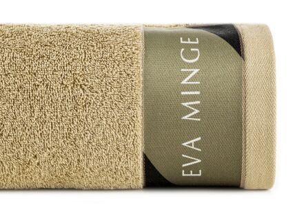 Ręcznik 70x90 EVA 1 Eva Minge beżowy zdobiony drukowaną geometryczną bordiurą z napisem EVA MINGE