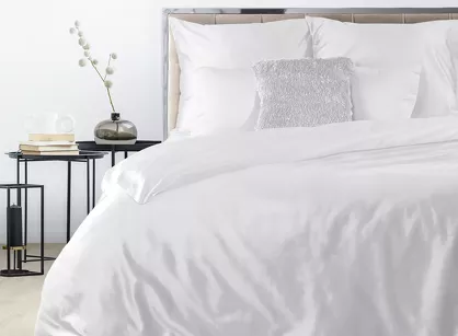 Pościel satynowa 220x200 DINA jednokolorowa gładka biała z kolekcji Diva Line