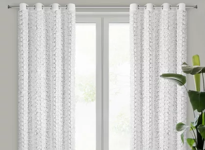 Firana na przelotkach 140x250 ROSES 6 Eva Minge biała z szyfonu aplikacja róż 3D