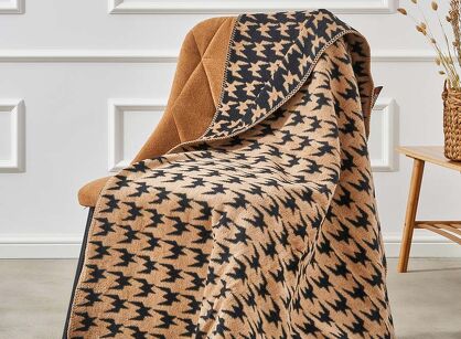 Koc bawełniany 150x200 2142-2 beżowy brązowy pepitka wykończony szydełkiem