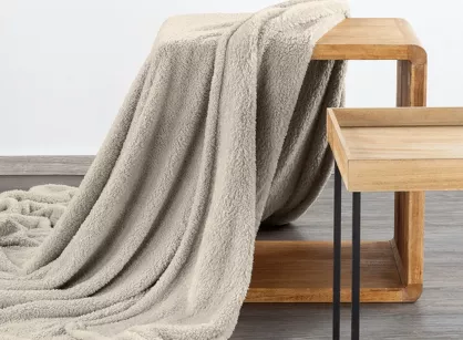 Koc 170x210 LORI beżowy puszysty jednokolorowy z kolekcji Design 91