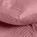 Pościel satynowa 220x200 VERA jednokolorowa gładka różowa w prążki - 3