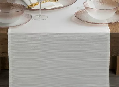 Bieżnik 40x140 ALISA biały zdobiony złotą nicią
