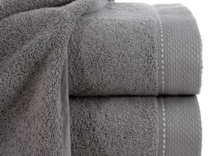 Ręcznik bawełniany 30x50 DAISY stalowy z bordiurą z kontrastowym przeszyciem