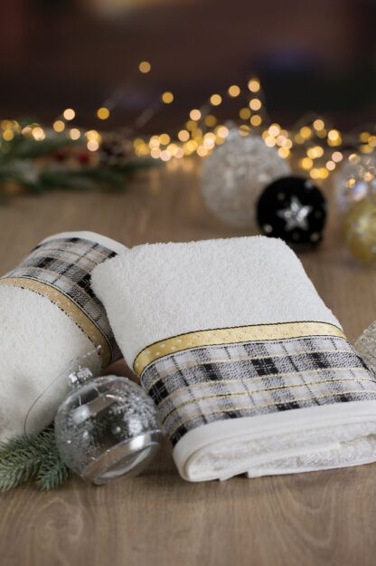 Ręcznik świąteczny 50x90 ANGEL biały z żakardową bordiurą w kratkę z nicią metaliczną