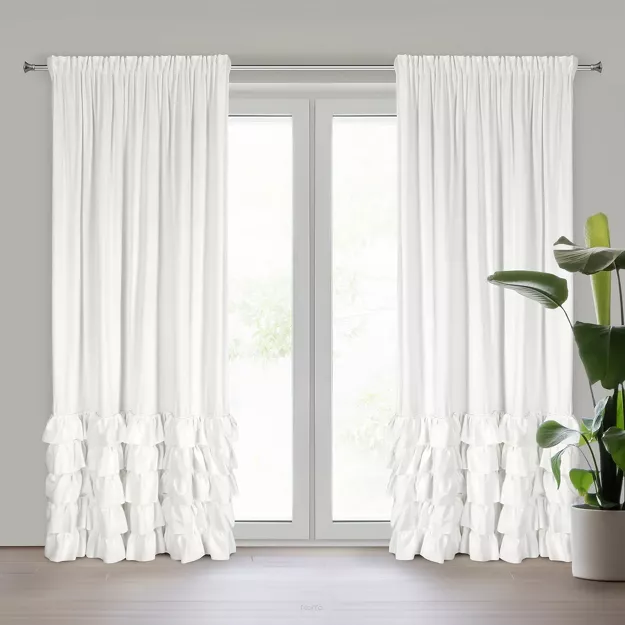 Zasłona na taśmie 140x270 CARLI welwetowa biała jednokolorowa zdobiona w dolnej części falbanami z paskiem cyrkonii