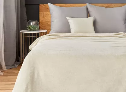 Koc 150x200 RICKY 1 beżowy jednokolorowy