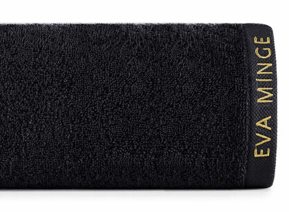 Ręcznik 30x50 VENUS Eva Minge czarny zdobiony bordiurą w kolorze ręcznika z napisami projektantki