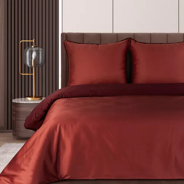 Pościel z makosatyny 160x200 LUNARA marsala bordowa z ozdobnym sznurem pasmanteryjnym