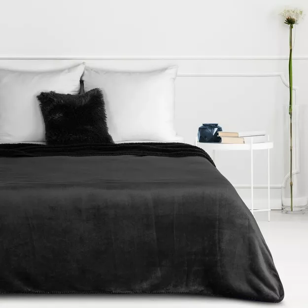 Koc jednokolorowy 150x200 TEDY czarny imitujący buklę