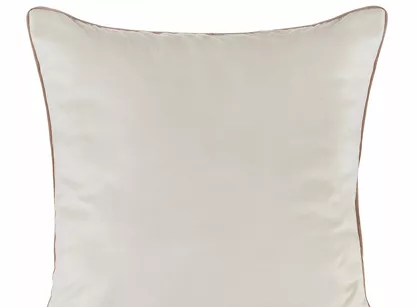 Poszewka welwetowa 45x45 GAJA 2 jednokolorowa kremowa obszyta lamówką