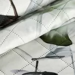 Narzuta welwetowa 170x210 ELLEN biała pikowana z wzorem egzotycznych oliwkowych wyrazistych liści - 2