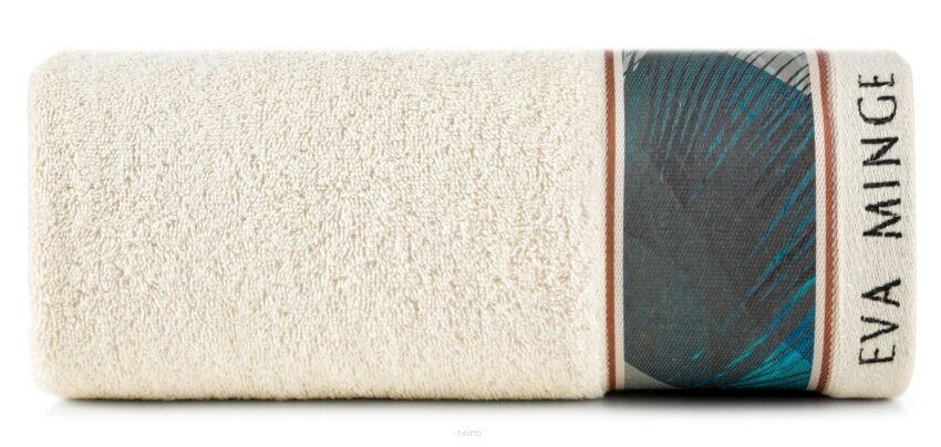 Ręcznik 70x140 EVA 3 Eva Minge kremowy zdobiony drukowaną bordiurą z wzorem niebieskiego liścia