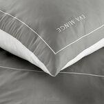 Pościel z makosatyny 220x200 EVA 10C szara z lamówką białą i napisami - 7
