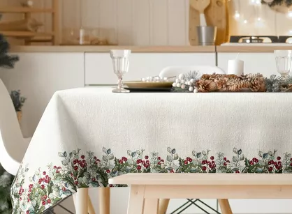 Obrus świąteczny 140x220 4153 gobelinowy z szenili naturalny zielony świąteczny wzór