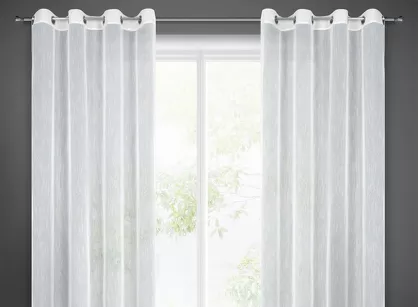 Firana na przelotkach 140x260 MONIC biała w poziome pasy z efektem deszczyku