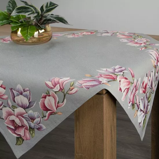 Nakładka gobelinowa 100x100 1214 popielata z wzorem różowych kwiatów magnolii
