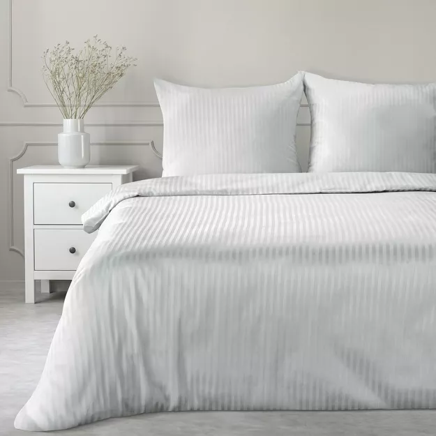 Pościel satynowa 140x200 VERA jednokolorowa gładka srebrna w prążki