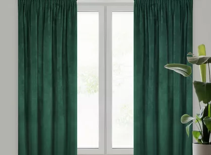 Zasłona gotowa na taśmie 140x270 VILLA welwetowa ciemna zieleń jednokolorowa o aksamitnej strukturze