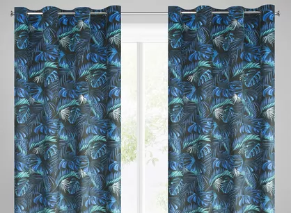 Zasłona na przelotkach 140x250 LAZUR welwetowa z niebieskim nadrukiem egzotycznych liści na czarnym tle