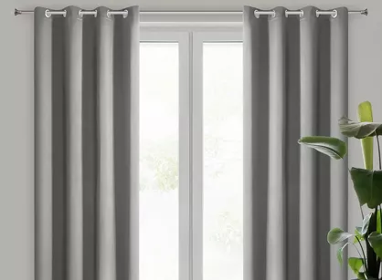 Zasłona na przelotkach 135x250 PARISA zaciemniająca srebrna jednokolorowa Design 91