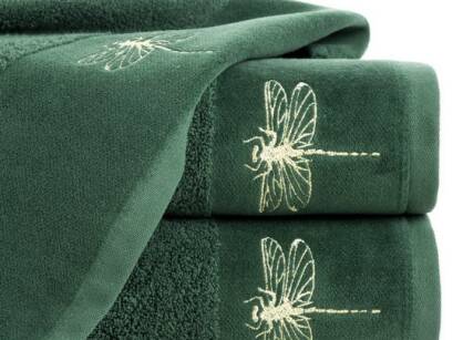 Ręcznik 70x140 LORI 1 zielony z błyszczącym haftem w kształcie ważki na szenilowej bordiurze