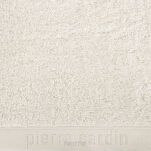 Ręcznik 30x50 EVI Pierre Cardin kremowy zdobiony bordiurą w kolorze ręcznika z logo marki 430 g/m2 - 2