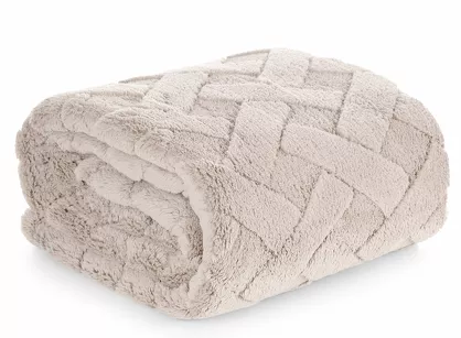 Koc 170x210 CARO beżowy puszysty typu flano z wytłaczanym wzorem Design 91