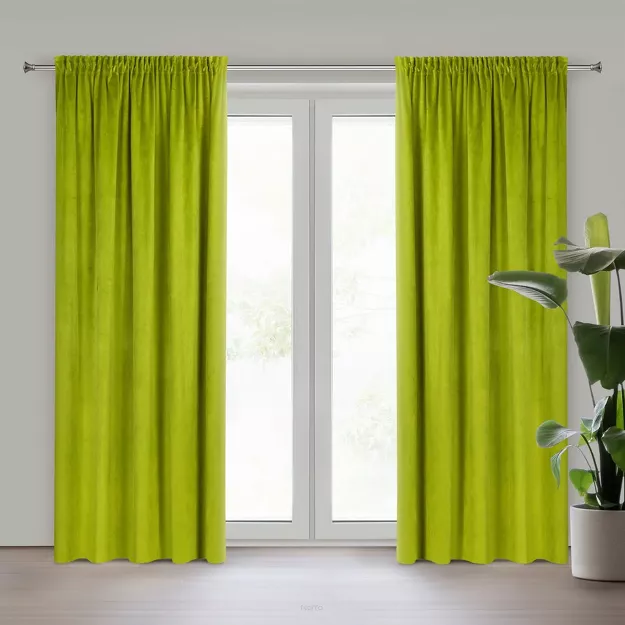 Zasłona na taśmie 140x300 PIERRE welwetowa oliwkowa jednokolorowa