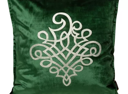 Poszewka welwetowa 45x45 ROYAL 3 ciemna zieleń ze srebrnym ornamentem
